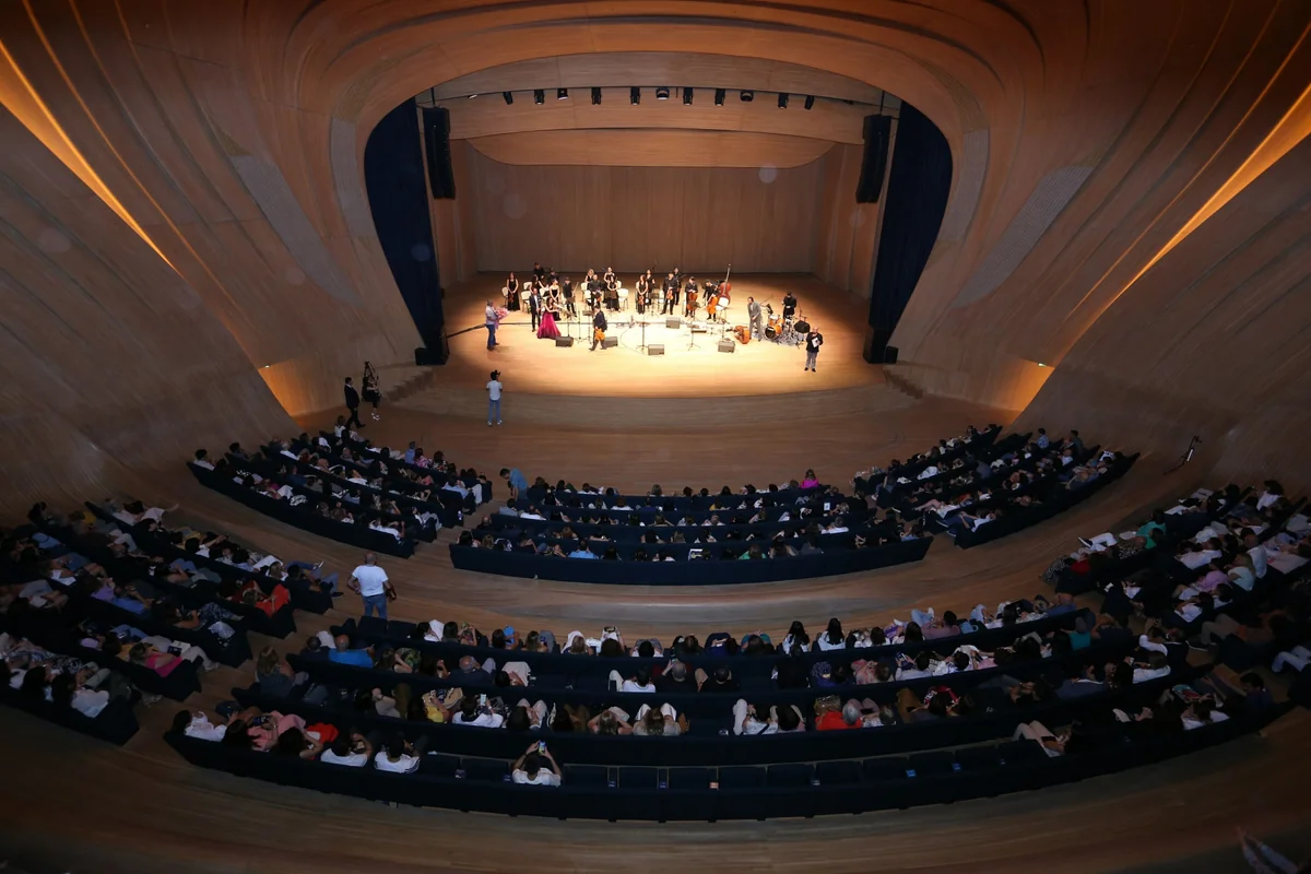 Heydər Əliyev Mərkəzində Bakı Yay Caz Günlərinin ilk konserti keçirilib
