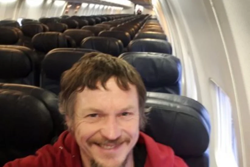 Litvadan İtaliyaya uçan Boeing 737 təyyarəsinə yalnız bir sərnişin minib