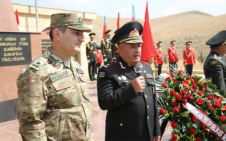 Azərbaycan və Türkiyə hərbçiləri Pirəkəşküldən Acıdərəyə yürüş edib