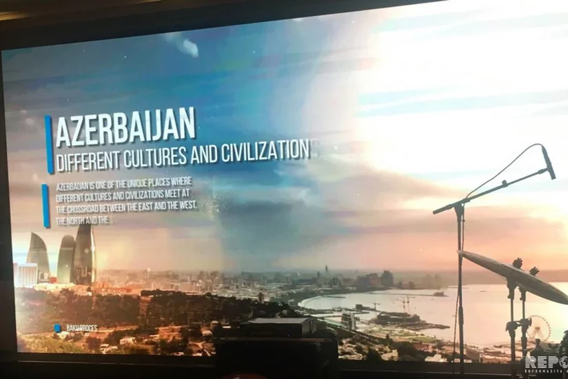 Jan-Kristof Bas: “Azərbaycan son 10 ildə həyata keçirdiklərinə baxaraq fəxr etməlidir“