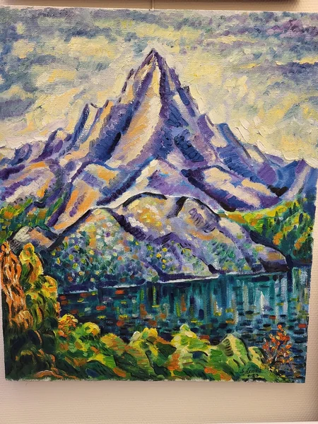 Parisdə azərbaycanlı qadın rəssamların əsərləri nümayiş etdirilib