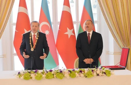 Azərbaycan prezidenti Rəcəb Tayyib Ərdoğana “Heydər Əliyev” ordeni təqdim edib