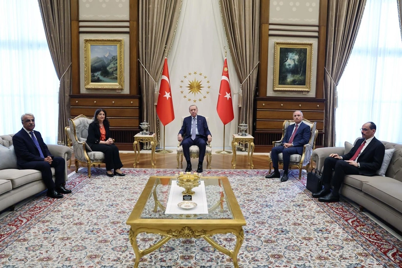 Эрдоган обсудил разоружение РКК с представителями партии DEM