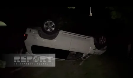 Babək rayonunda avtomobil aşıb, xəsarət alanlar var