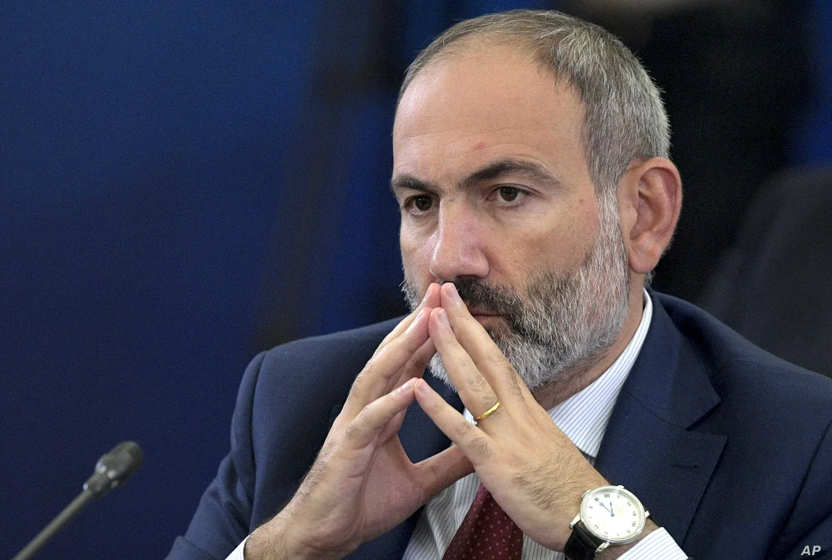 Paşinyanın deputatlarının müxbirlə münaqişəsi prokurorluqda araşdırılacaq