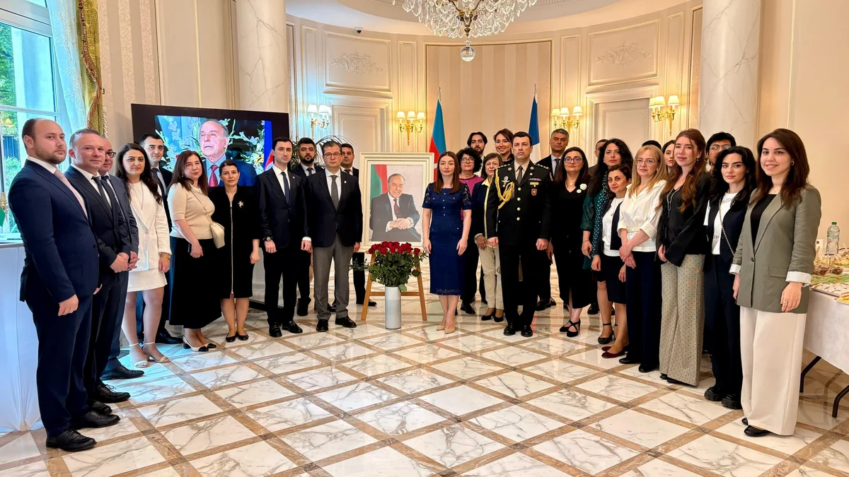 Azərbaycanın Fransadakı səfirliyi Heydər Əliyevin doğum günü münasibətilə tədbir keçirib