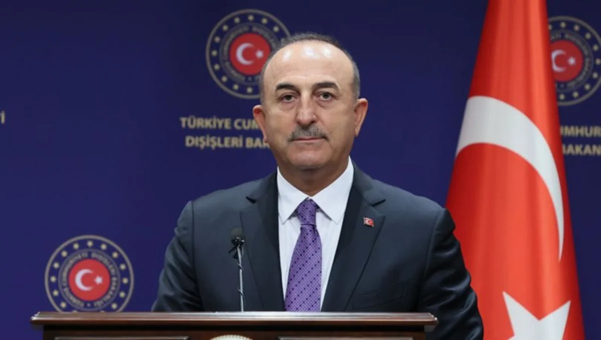 Türkiyənin XİN rəhbəri ilə İraqın Baş naziri arasında telefon danışığı olub