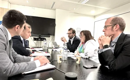 AHİK nümayəndə heyəti PARŞ İcraiyyə Komitəsinin iclasında iştirak edib
