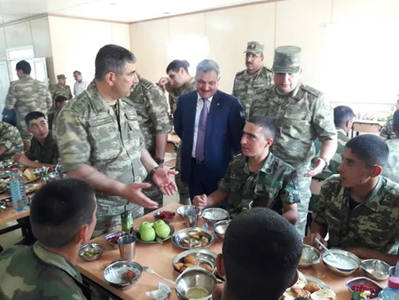 ​В прифронтовой зоне сдана в эксплуатацию очередная воинская часть