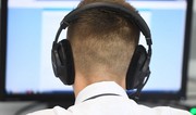 В Польше арестовали экс-сотрудников спецслужбы за прослушивание телефонов политиков