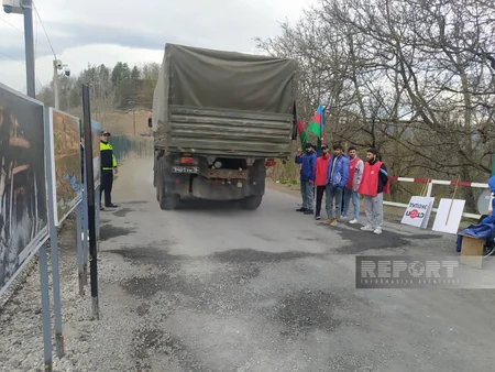 ICRC vehicles move freely from Khankandi to Lachin