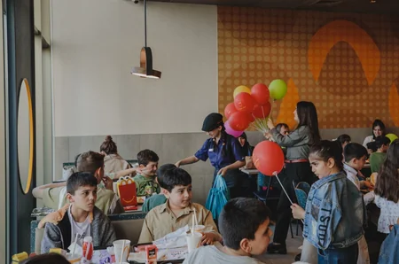 “McDonald’s Azərbaycan” və DSMF qazi övladları üçün seminar təşkil ediblər
