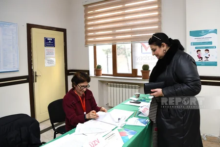 Bakıda prezident seçkiləri: aktivlik günün ikinci yarısında da davam edir - FOTOREPORTAJ