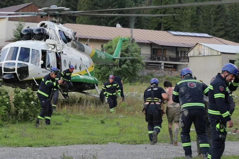 Gürcüstanda torpaq sürüşməsi nəticəsində ölənlərin sayı 11-ə çatıb - YENİLƏNİB