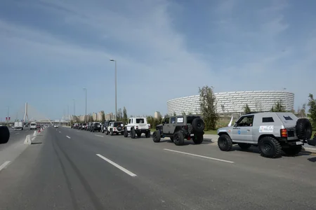 Состоялся автопробег в поддержку Баку-2015 - ВИДЕО
