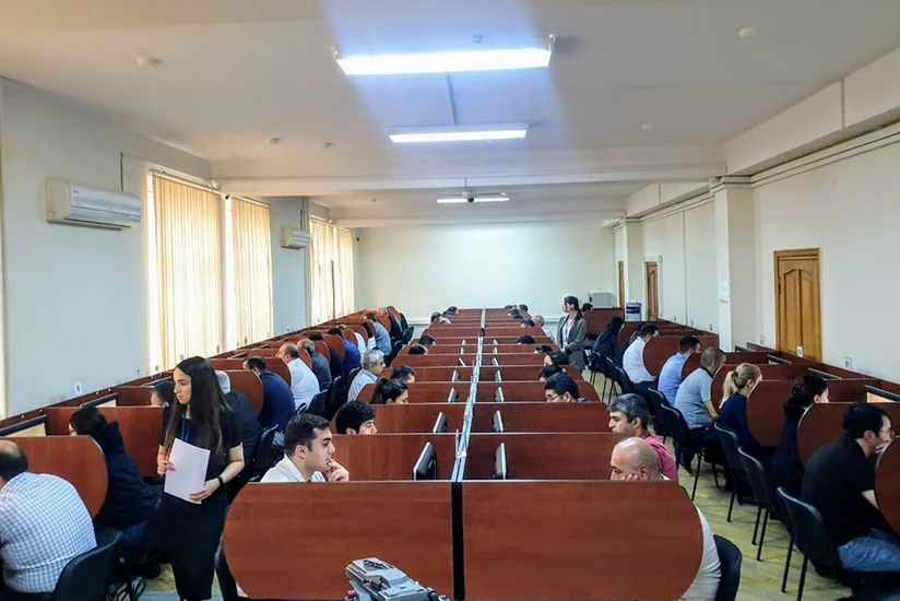 Vəkillər Kollegiyası üzvlüyünə qəbul üzrə test imtahanı keçirilib