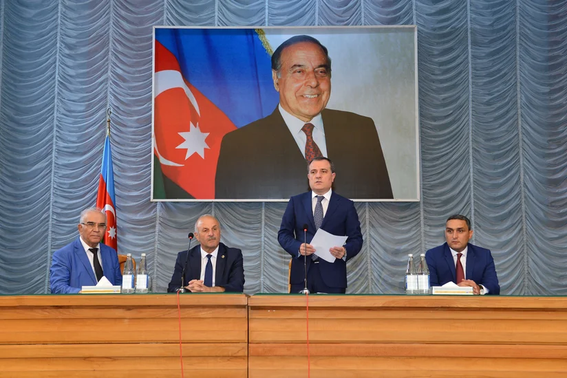 Mingəçevir Dövlət Universitetinin yeni rektoru kollektivə təqdim edilib