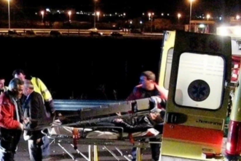 ​Yunanıstanda jurnalist canlı yayım zamanı bıçaqlanıb