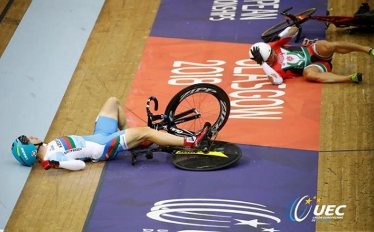Azərbaycan velosipedçisi Avropa çempionatında qəzaya düşüb