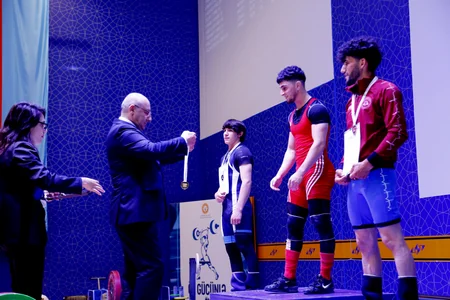 Türkiyəli atletlər ağırlıqqaldırma üzrə Azərbaycan çempionatını izləyiblər