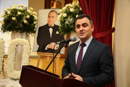 Heydər Əliyevin 100 illik yubileyi ilə bağlı gənclərlə görüş keçirilib