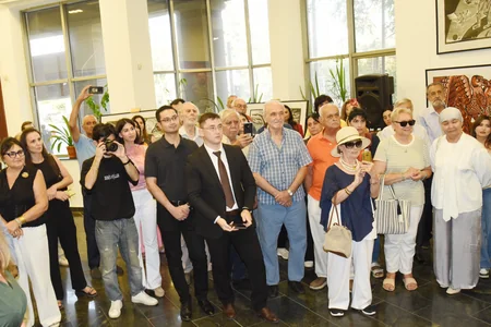 Bakıda qazaxıstanlı rəssamın fərdi sərgisi açılıb