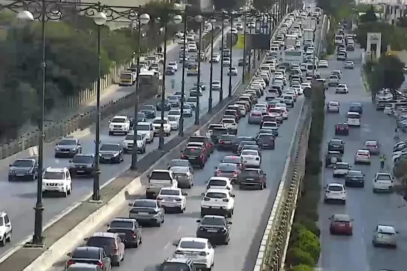 Bakının bir sıra yollarında nəqliyyatın sıxlığı müşahidə edilir - SİYAHI