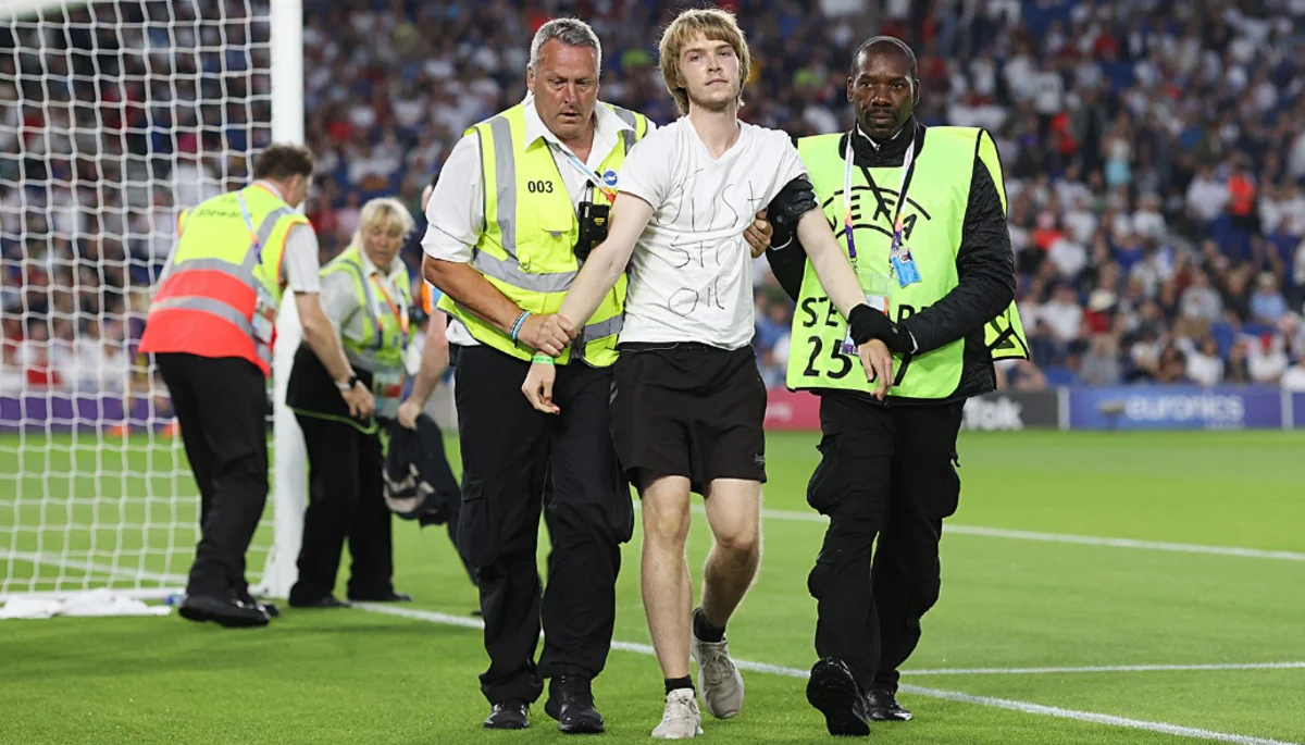 Avropa çempionatında meydana azarkeş daxil olub