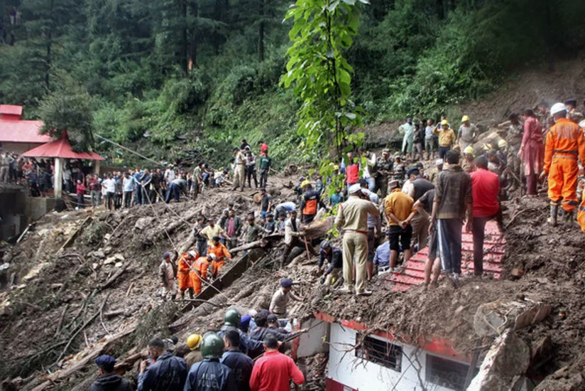 10 killed, 17 missing in southwest China flash flood, mudslide