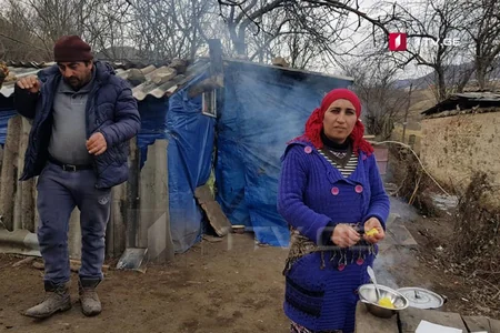 Gürcüstanda 5 nəfərdən ibarət azərbaycanlı ailə ağır durumda yaşayır - VİDEO