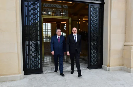 Состоялась встреча президентов Азербайджана и Таджикистана