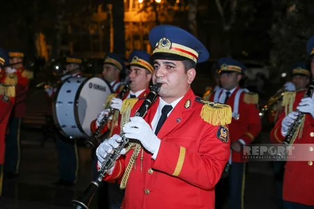 Bakıda Zəfər Günü münasibətilə hərbi orkestrlərin ifasında nümunəvi çıxışlar olub