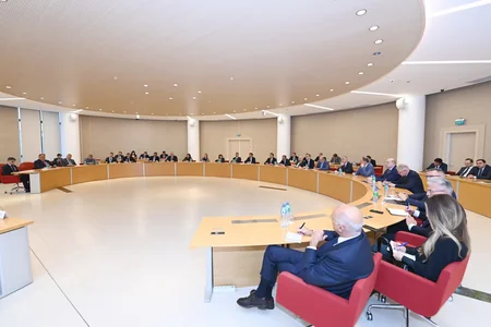 Ceyhun Bayramov Avropa ölkələrinin səfirləri ilə Ermənistanla sülh və normallaşma prosesini müzakirə edib