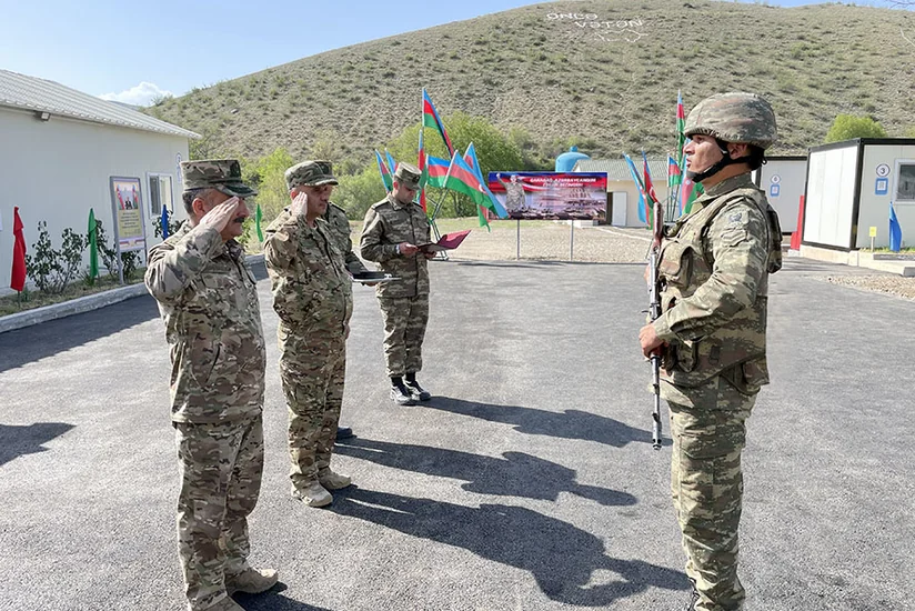 Müdafiə nazirinin müavinləri azad edilmiş ərazilərdə olub