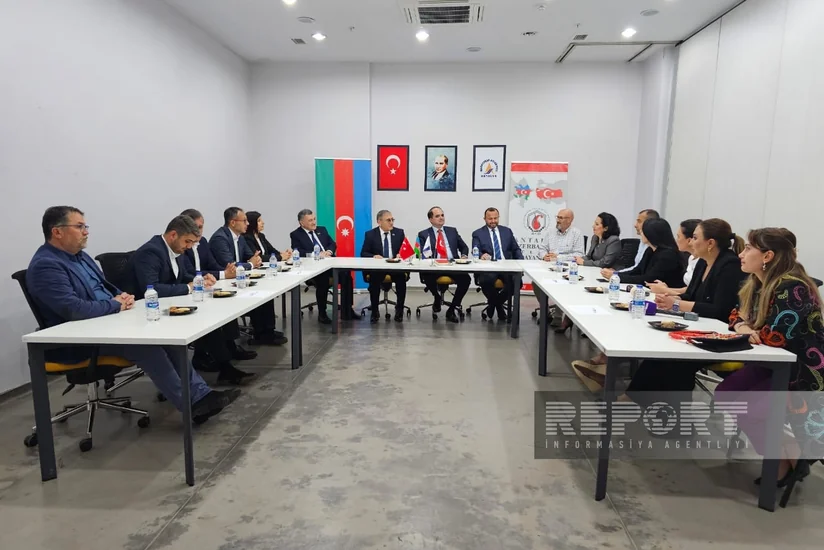 YAP nümayəndə heyəti Antalya Azərbaycan Kültür və Dayanışma Dərnəyini ziyarət edib