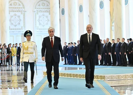 Astanada Prezident İlham Əliyevin rəsmi qarşılanma mərasimi olub - VİDEO - YENİLƏNİB