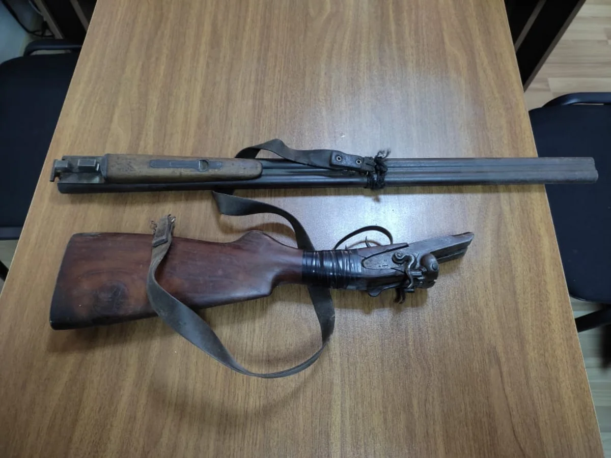 Saatlı sakini odlu silahı polisə təhvil verib