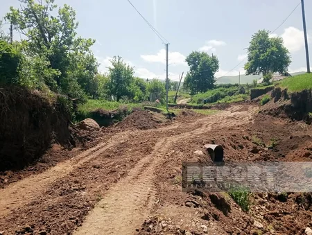 Daşkəsəndə iki kəndə gedən avtomobil yolu təmir olunub