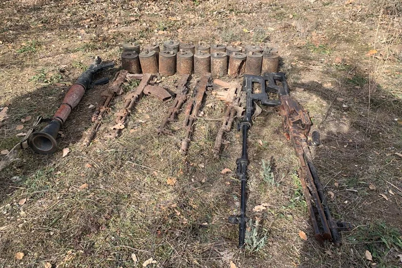 В Зангиланском районе обнаружено 18 мин, 8 боеприпасов