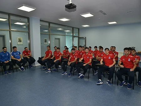 AFFA-nın baş katibi Azərbaycan yığması ilə görüşüb