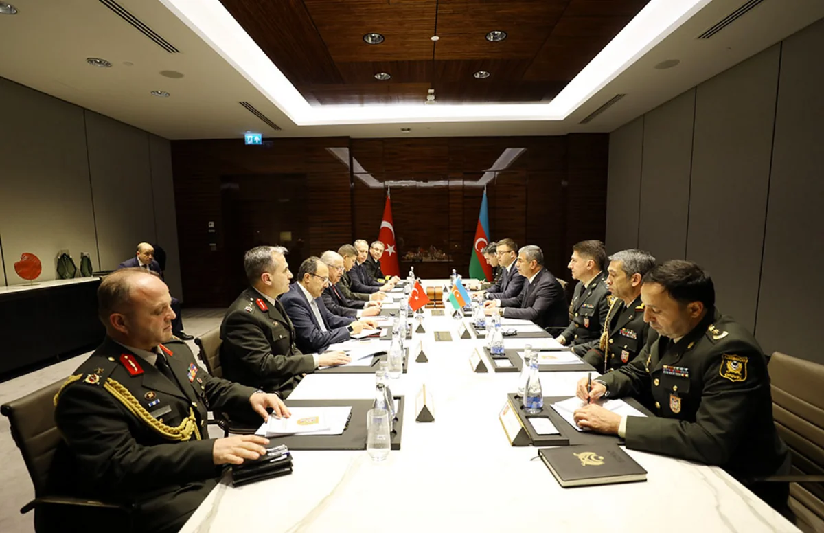 Bakıda Azərbaycan və Türkiyə müdafiə nazirlərinin görüşü olub