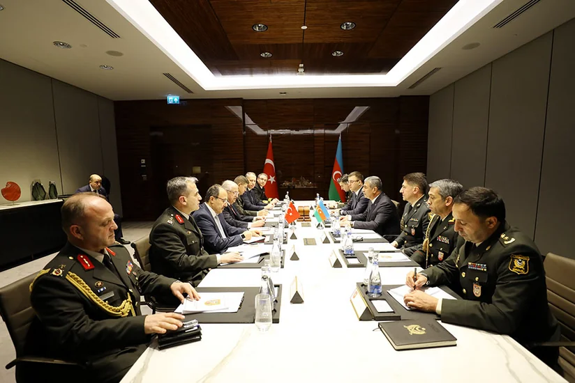 Bakıda Azərbaycan və Türkiyə müdafiə nazirlərinin görüşü olub