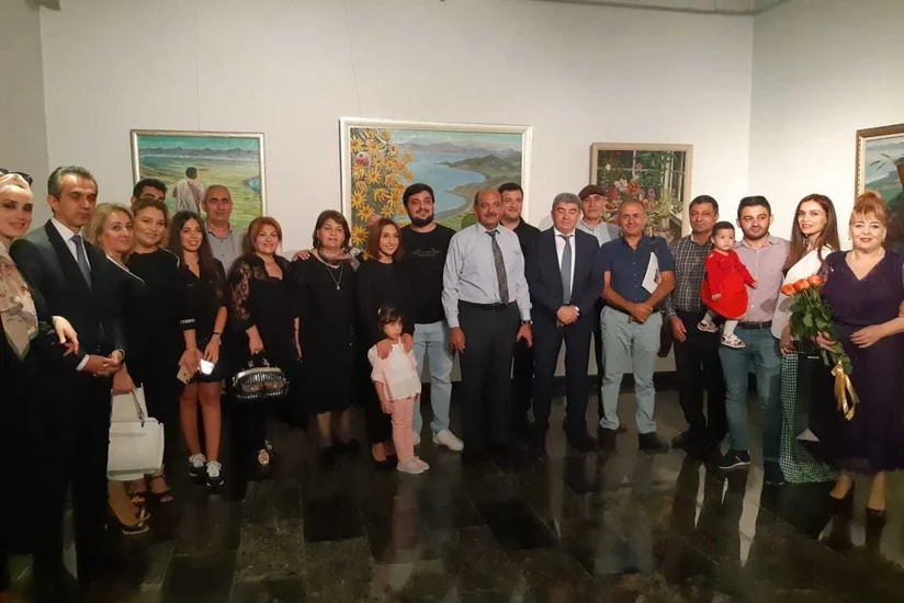 Rəssamlar İttifaqında “Azərbaycan naxışları” adlı sərgi açılıb