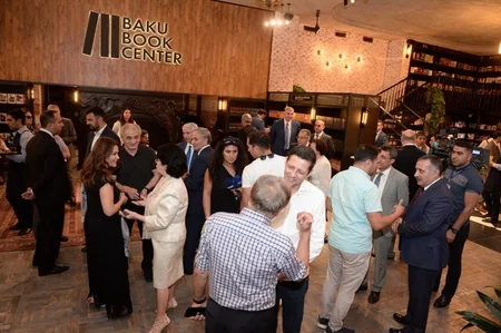 Bakı Kitab Mərkəzində ziyalılar və ictimai xadimlər üçün təqdimat keçirilib