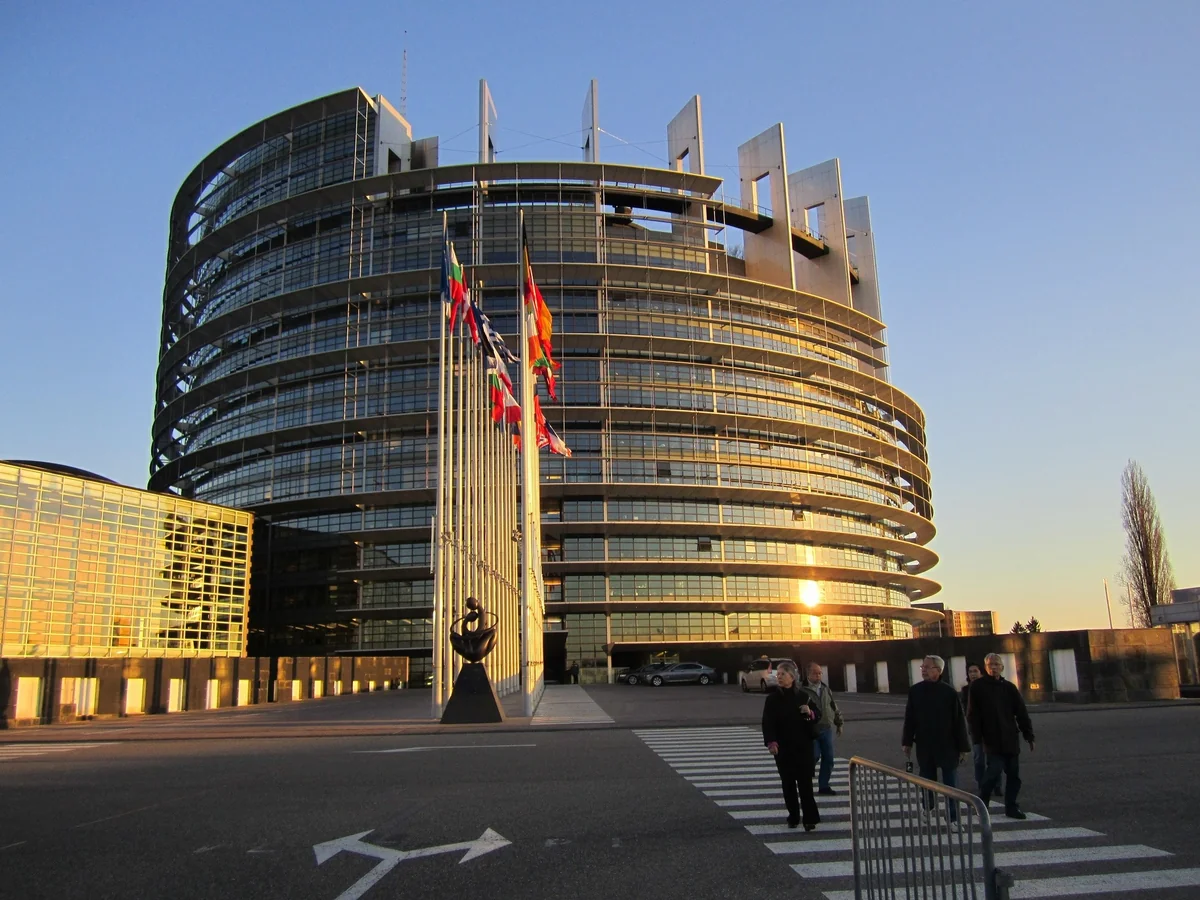 Европарламент поддержал территориальную целостность Азербайджана