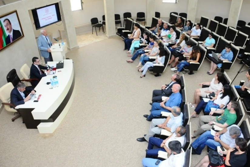 ​AMEA media nümayəndələri üçün Yay məktəbi təşkil edib