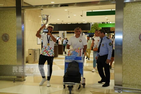 Avropa Kubokunun qalibləri Vətənə qayıdıblar