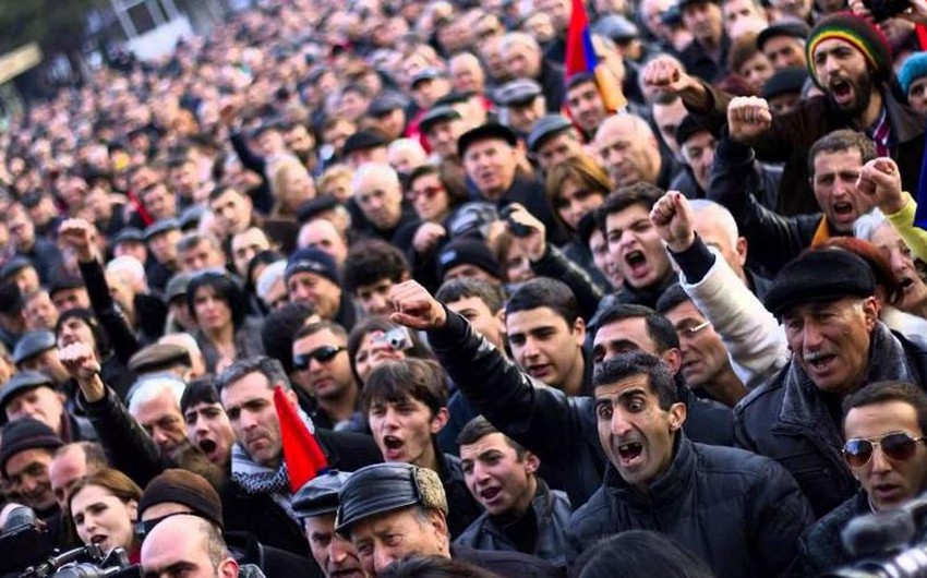 Bu gün Yerevanda hakimiyyət əleyhinə növbəti etiraz aksiyası keçiriləcək