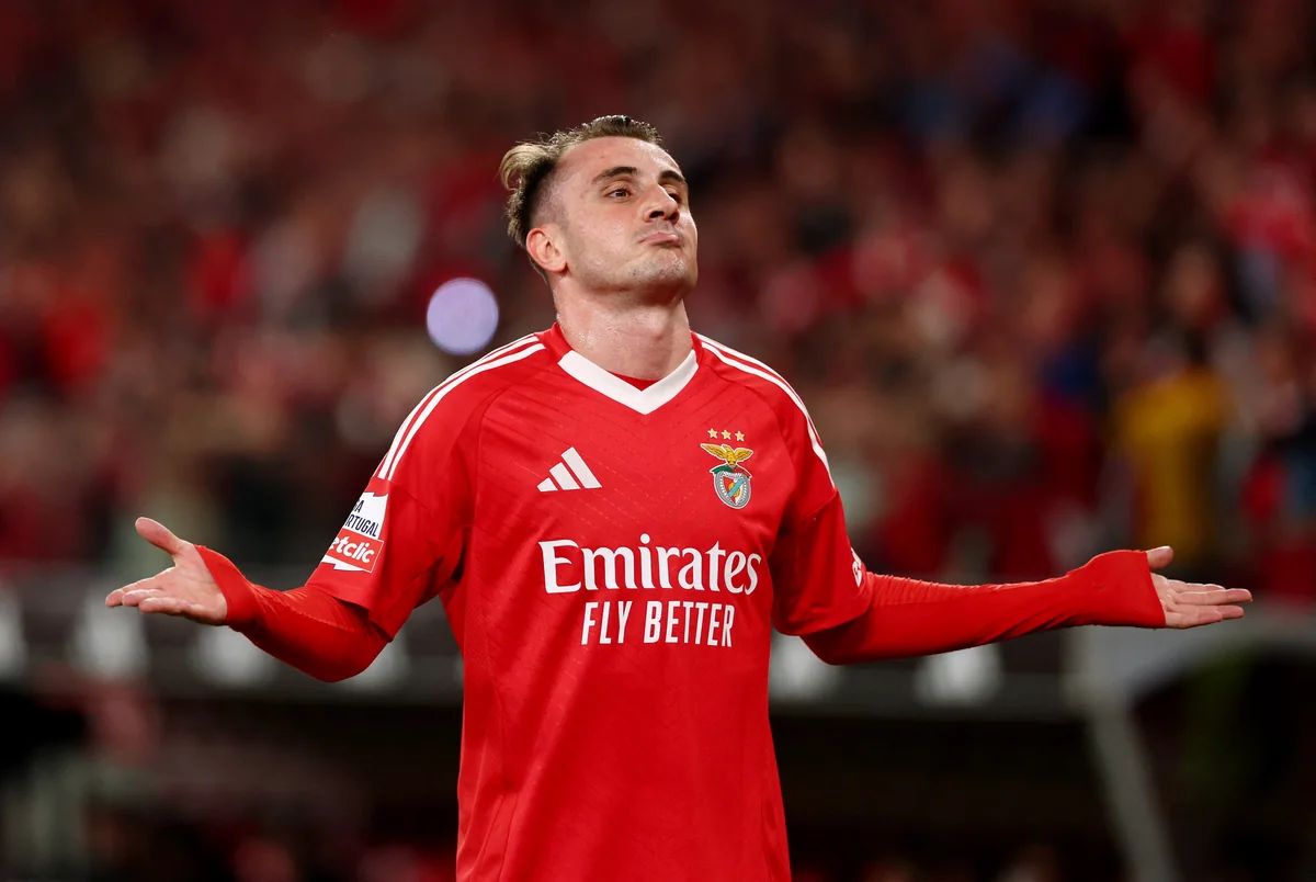 Türkiyə millisinin üzvü Portuqaliyada son iki ayın ən yaxşı futbolçusu seçilib