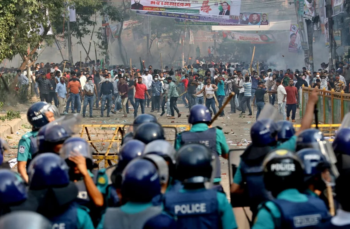 Bangladesh opposition protest turns violent amid calls for PM to resign